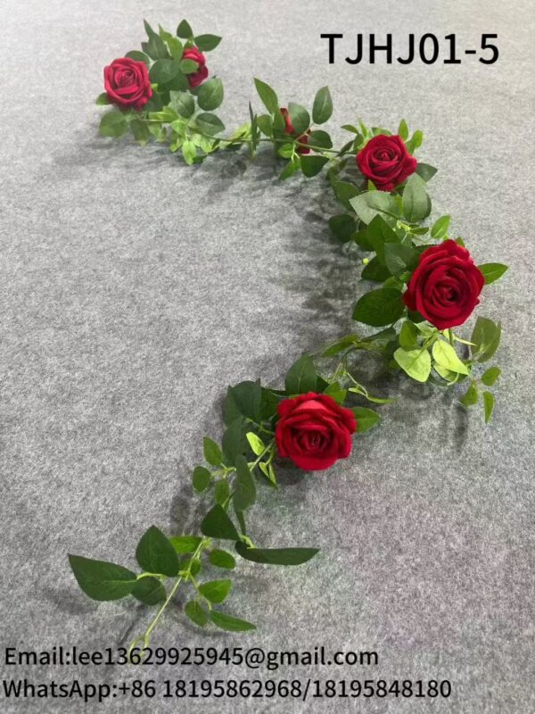 TJHJ01-5 Silk Cloth Artificial Flower Rose Vine Chain